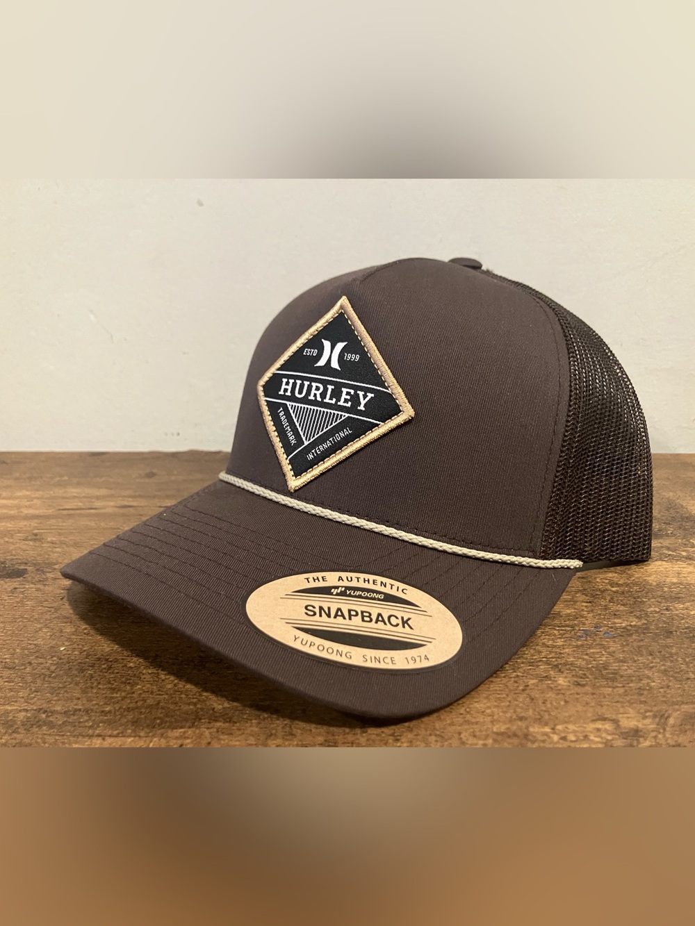 Hurley trucker hat